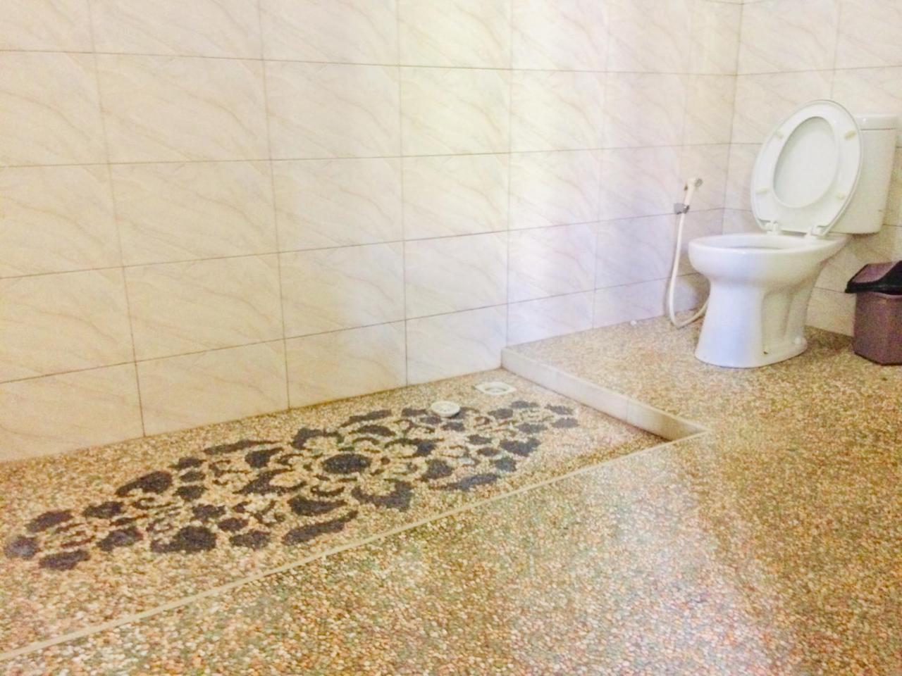 Lakromo Amed Homestay Екстериор снимка